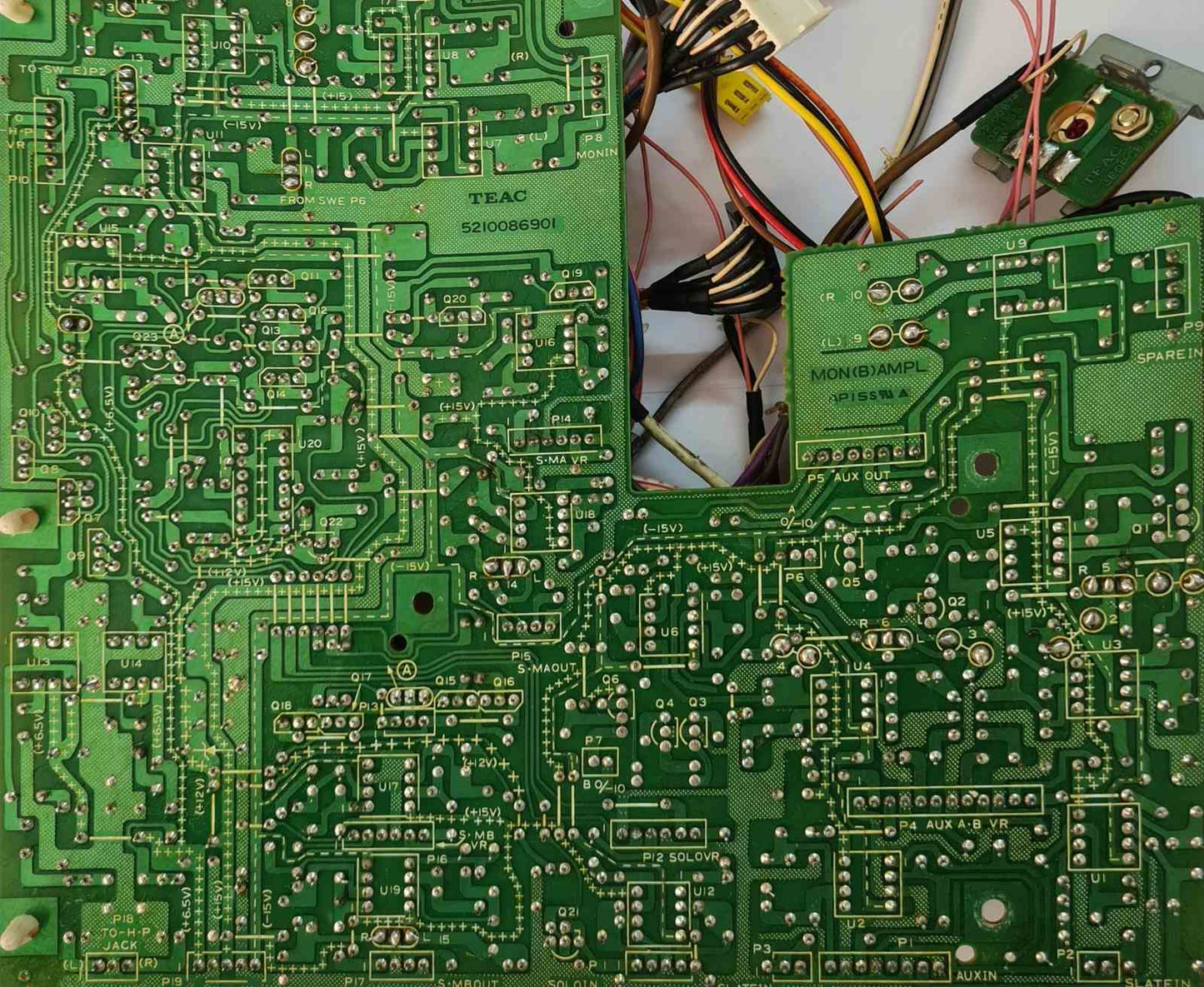 Tascam M-520 moni (b) pcb-102 5210086901 52100869-01