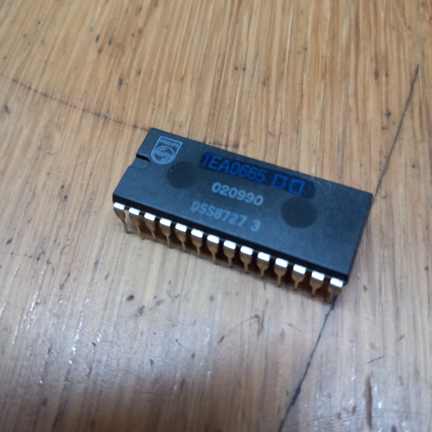 Fostex Model 80 big 28 pin Phillips ic used