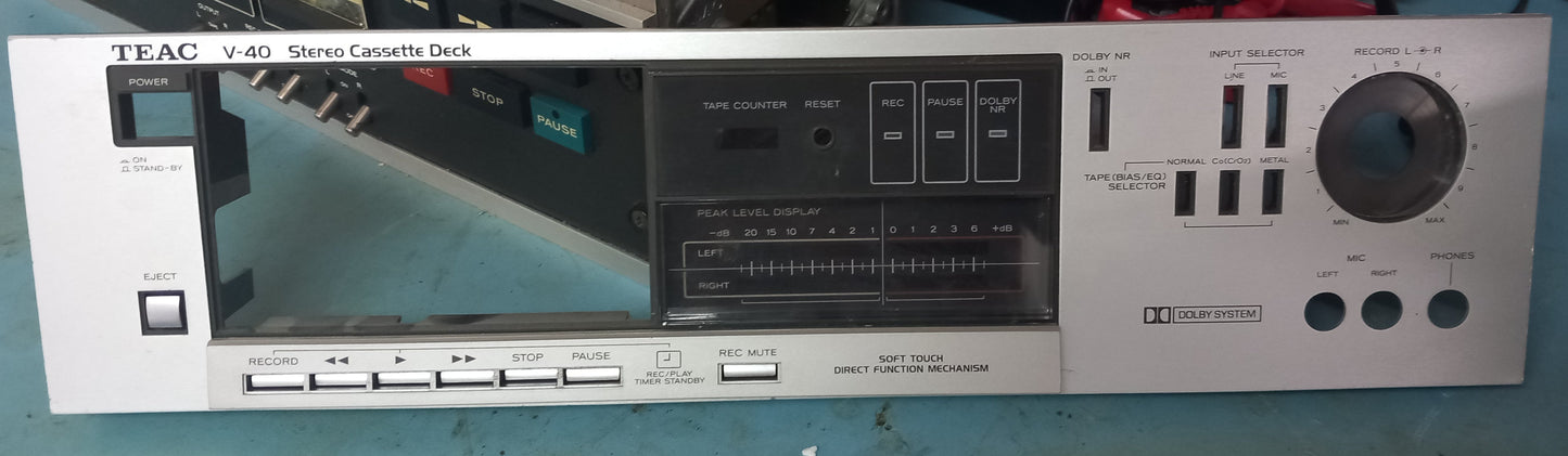 TEAC V-40 CASSETTE front panel, please read