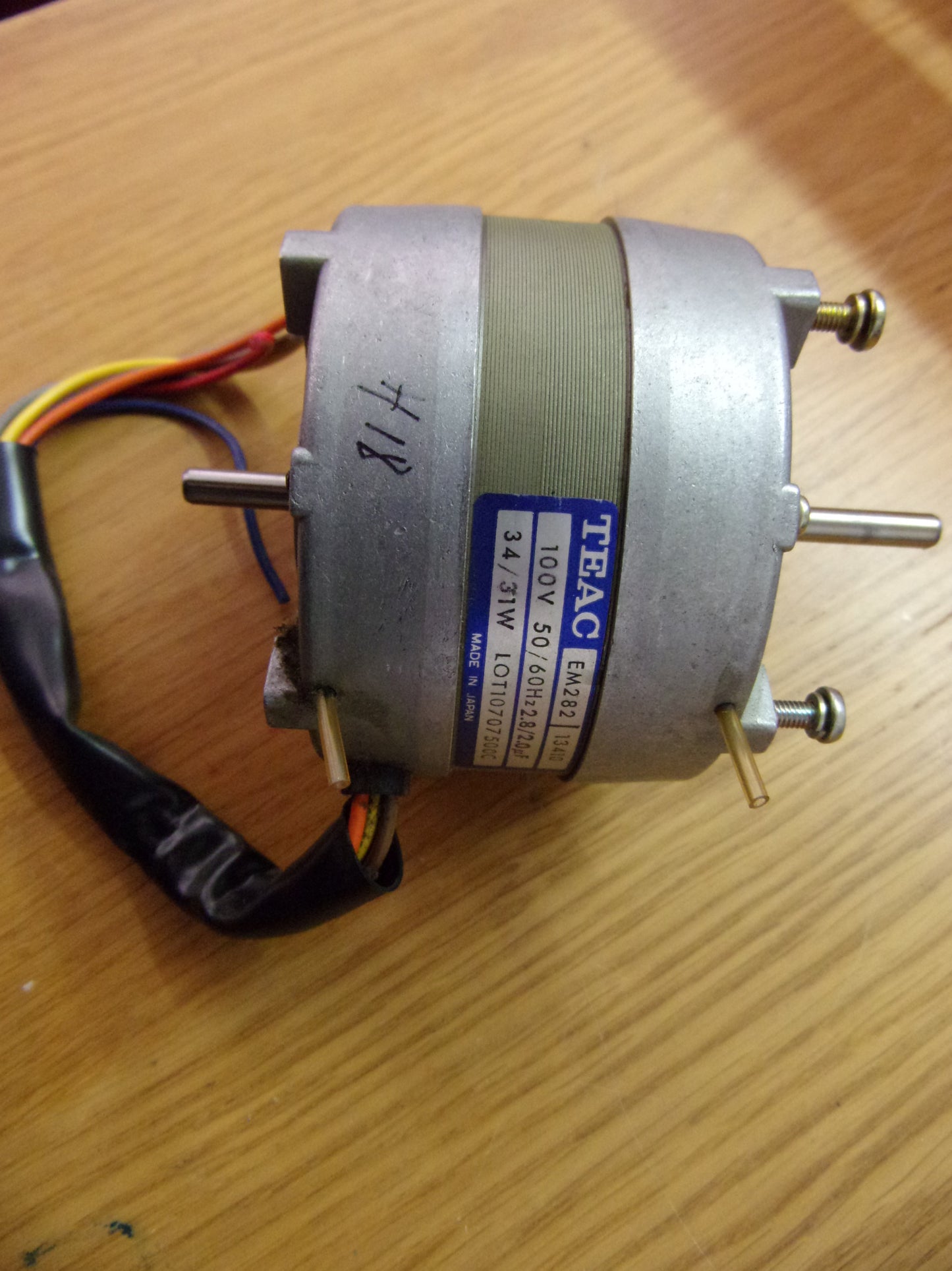 TEAC EM282 Capstan motor used in A-3340S A-3340 A-3300SX A-2300SX and other models