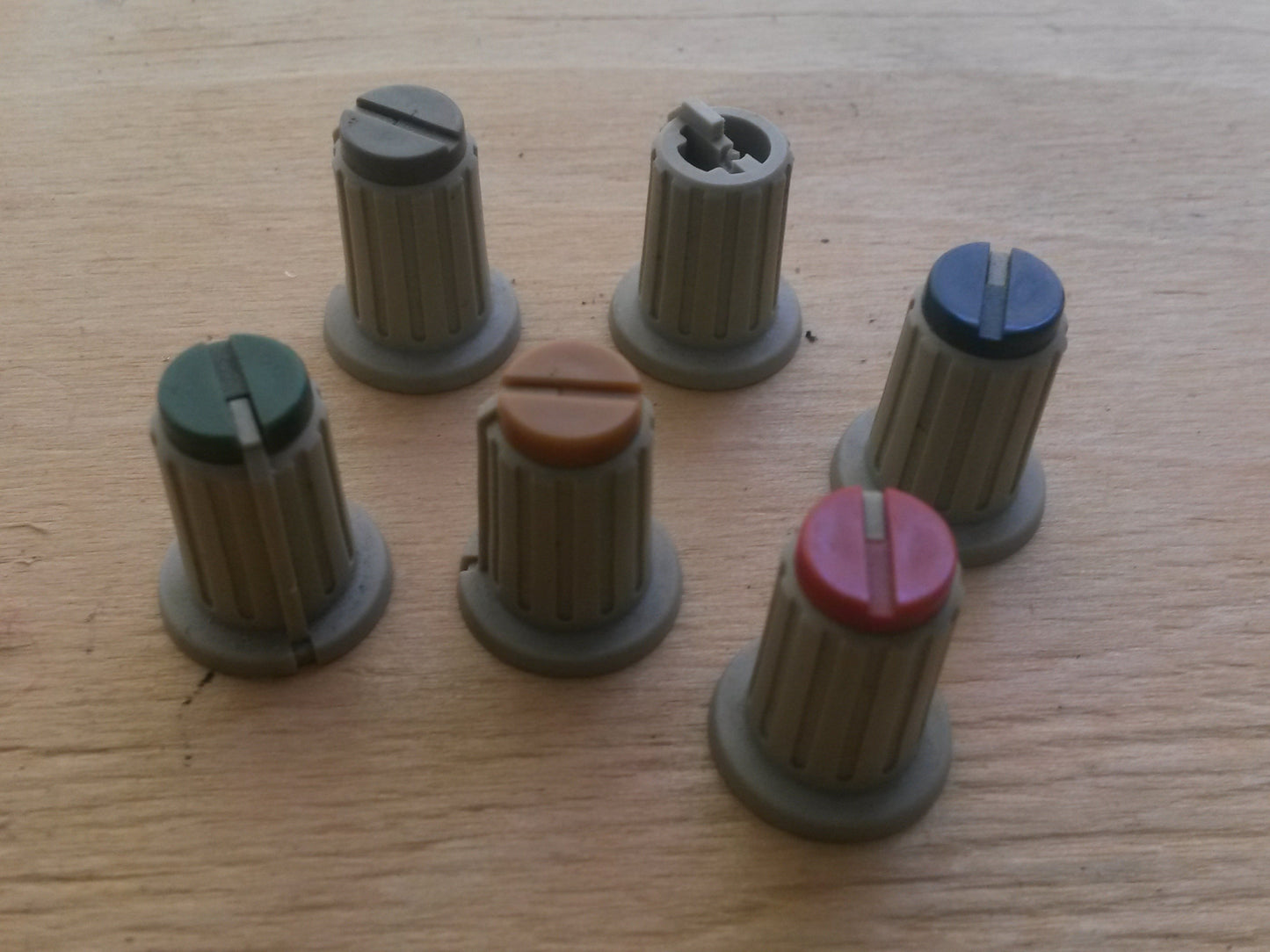 TEAC TASCAM M-1516 M-2516 M-2524 M-3500 M-3700 knobs in various colours