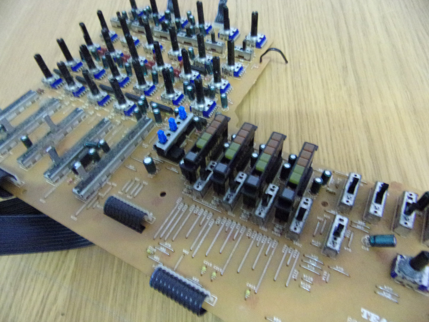 Tascam 424 mixer pcb 52103206-01