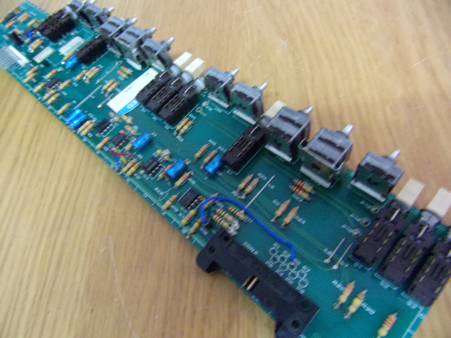 Soundcraft Series 800 group channel pcb SC1180A ISS 2