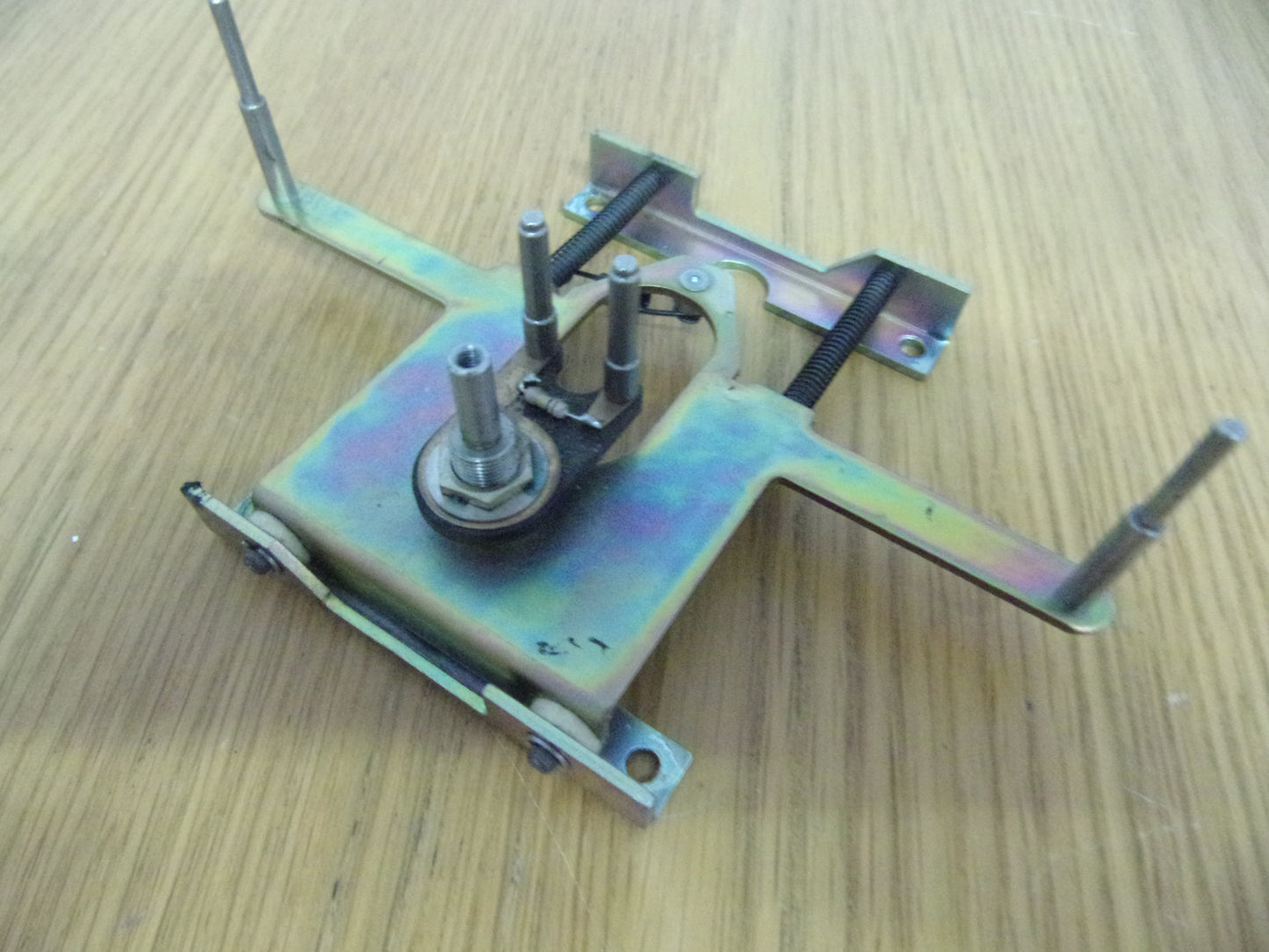 Teac A-5300 lifter unit