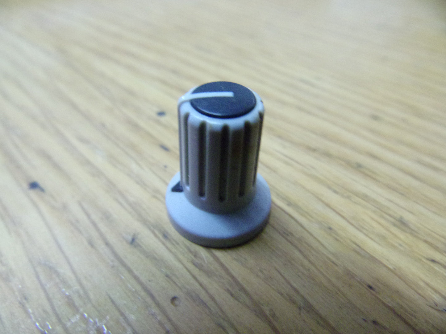 Tascam TM-D8000 mixer round knobs black top