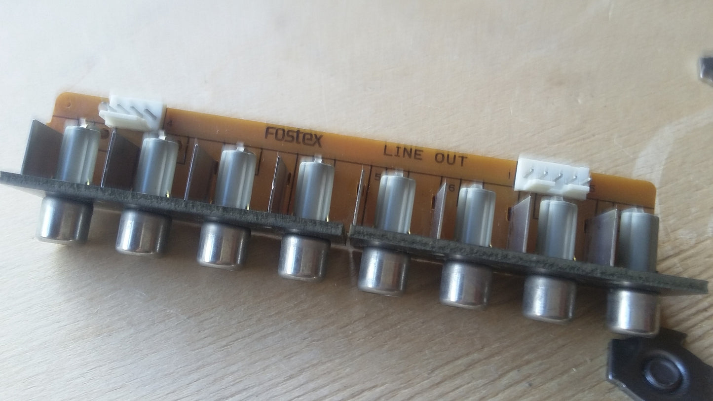 Fostex Model 80 phonoline out connector board 8251172 002