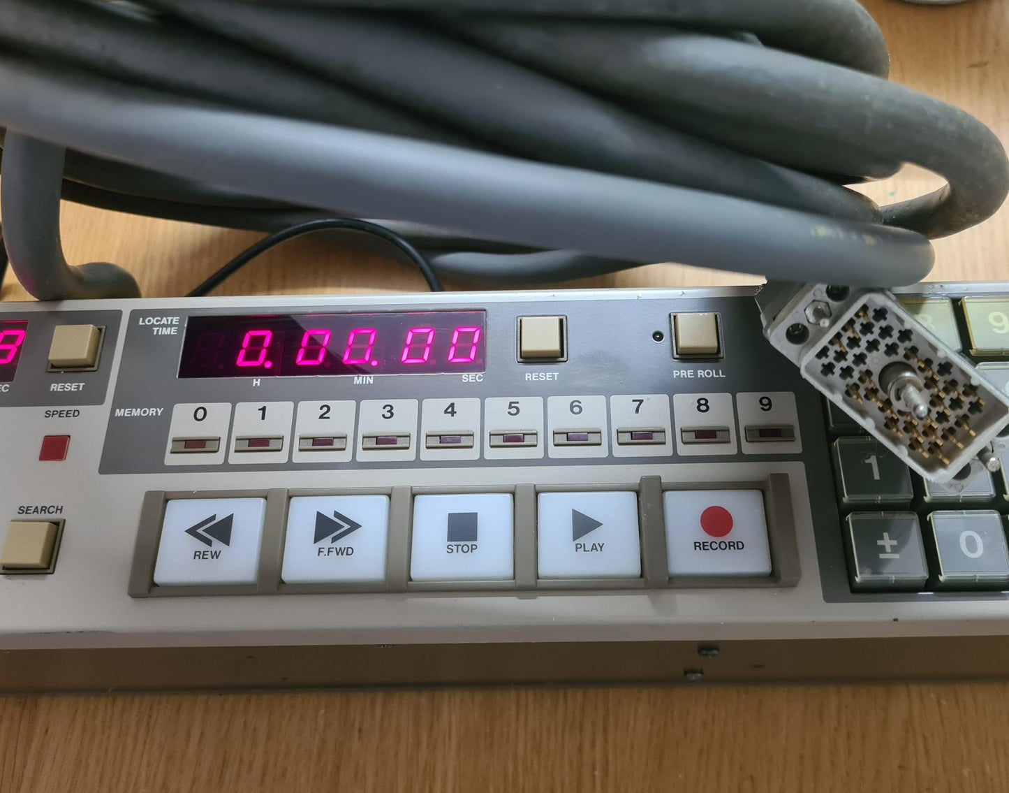 Tascam AQ-65 Autolocator unit please read.