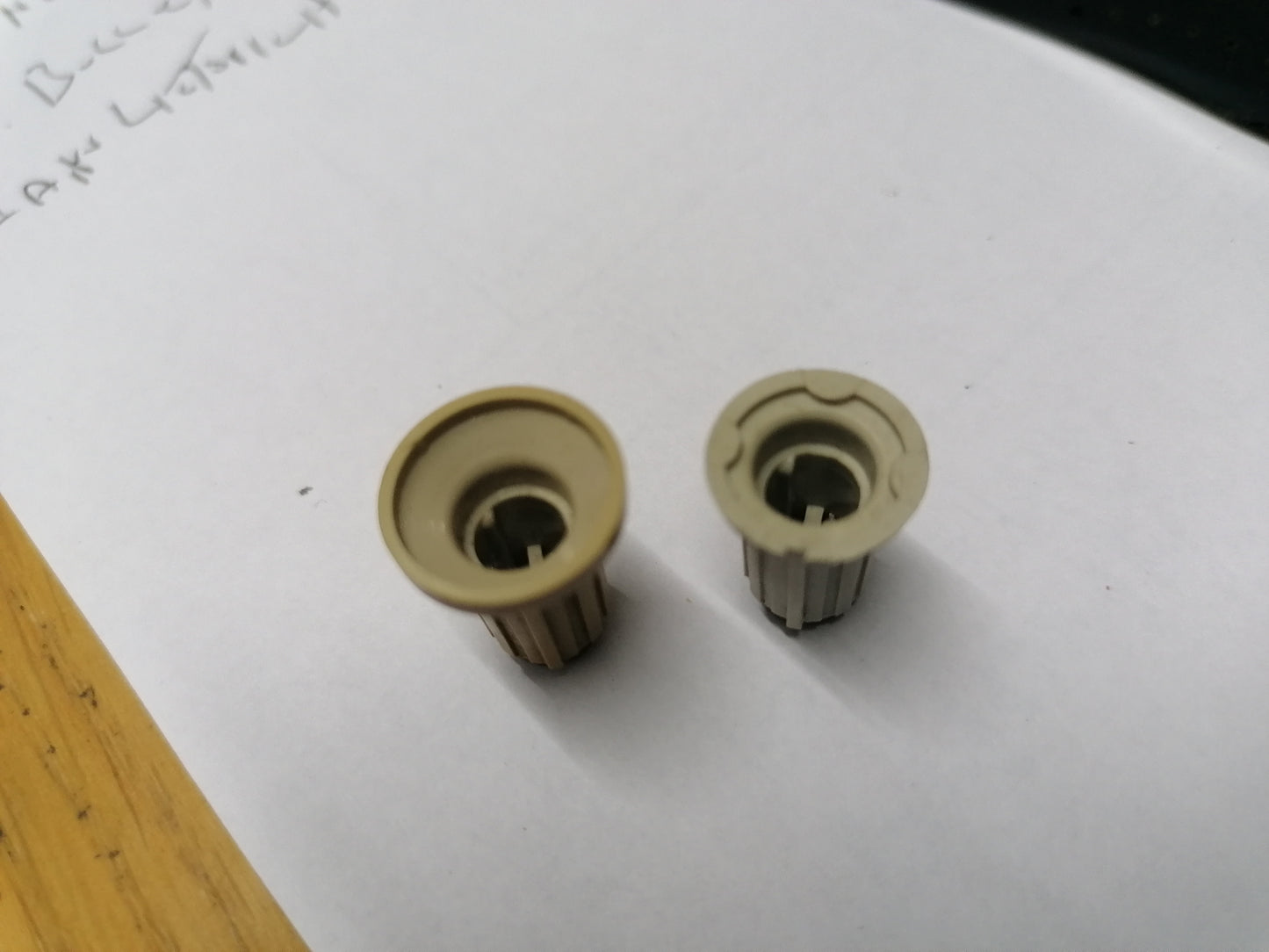 Tascam M-1516  M-2516 M-2524 M-3500 M-3700 MH-40 (smokey) Knobs