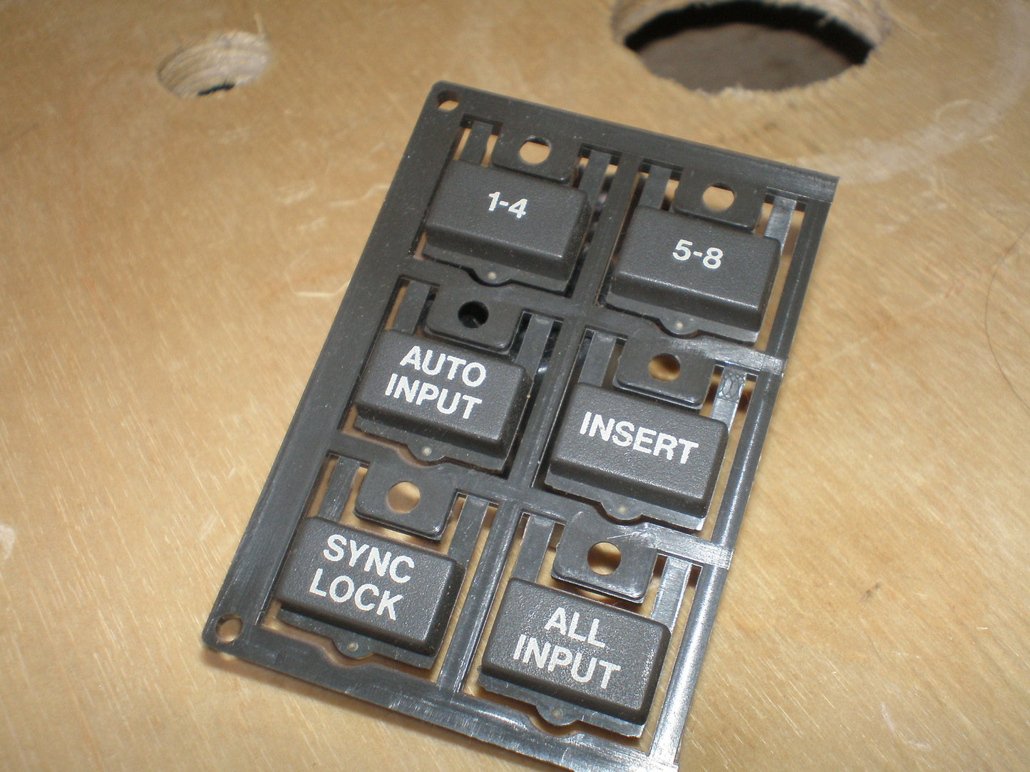 Tascam TSR8 front panel push button 6 way sync all input