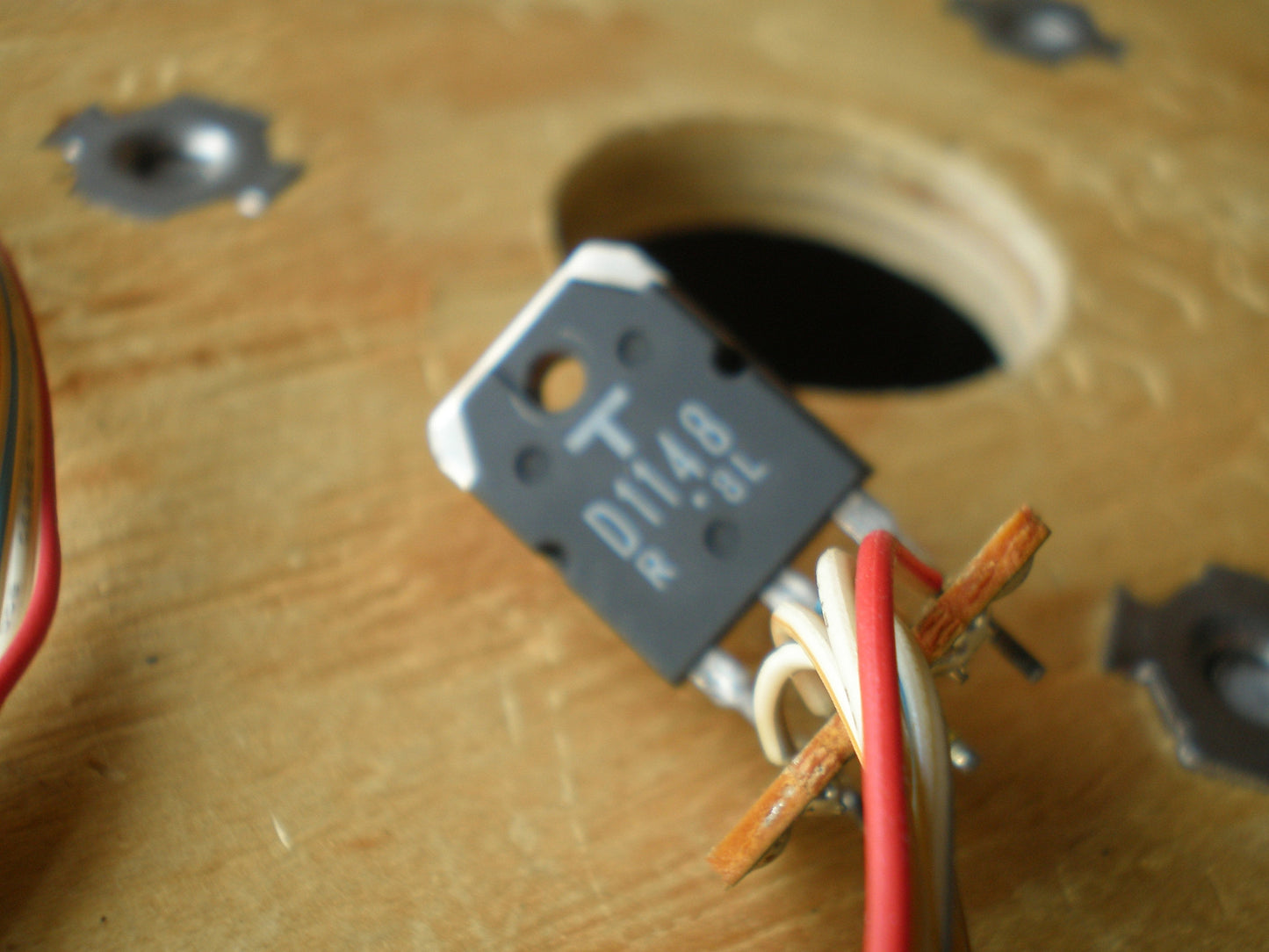B16 motor transistors 2SD1148 on PCB