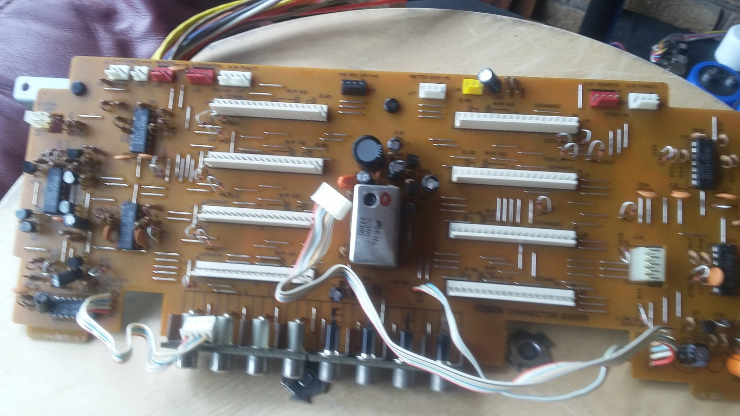 Fostex  Model 80 connector pcb 8251170-001