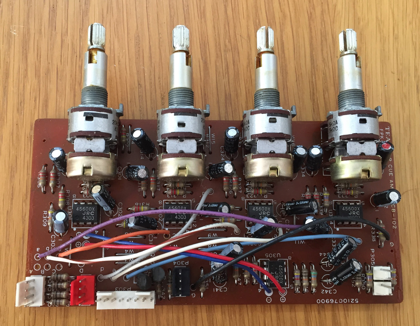 TASCAM 244  tap cue amp pcb-102 5210076900 52100769-00