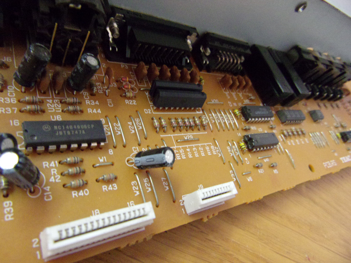 Tascam TM-D8000 PCB RS E900587-00B