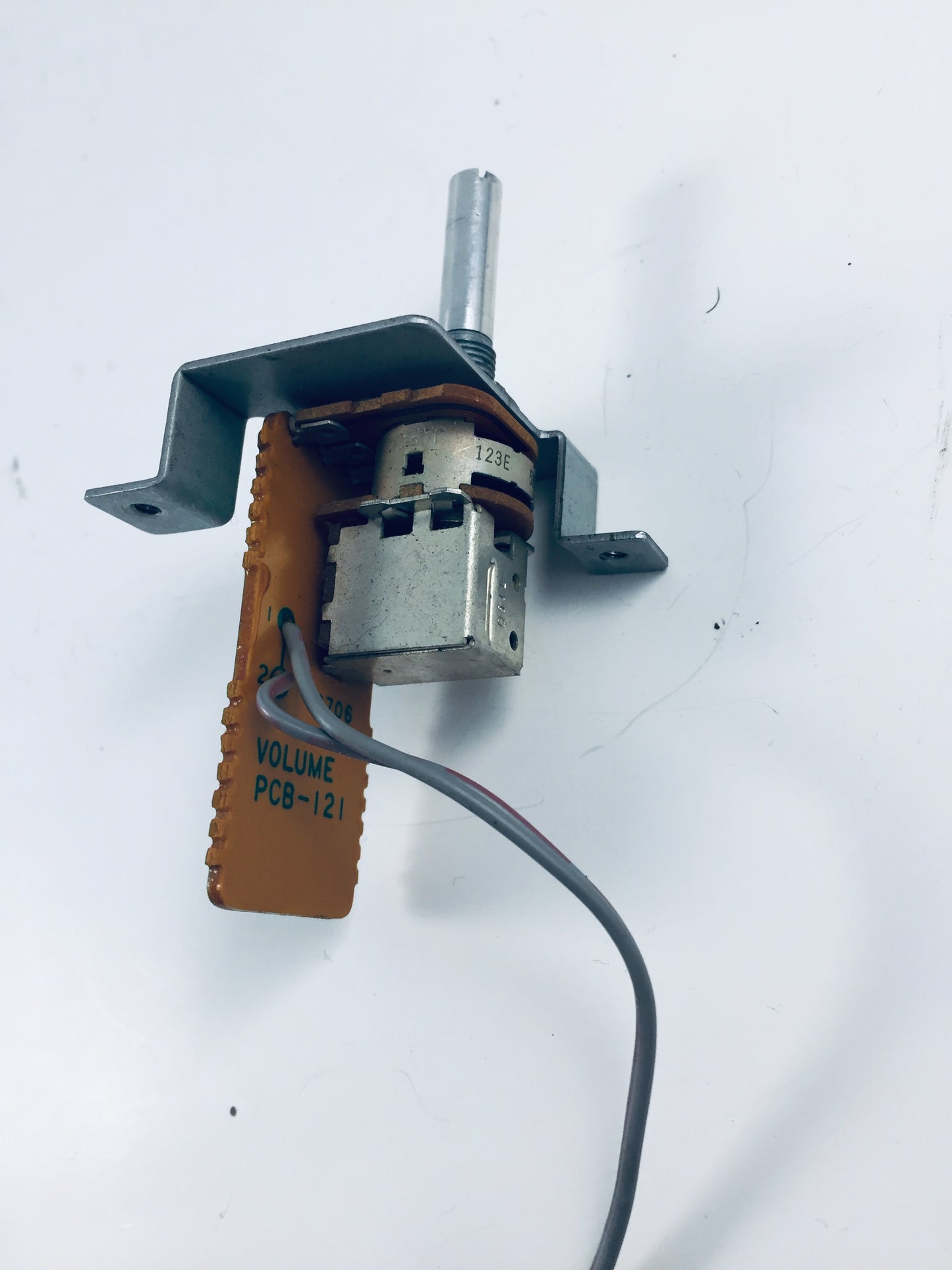 Tascam 22-4 Volume pcb-121 52100123-00 5210012300