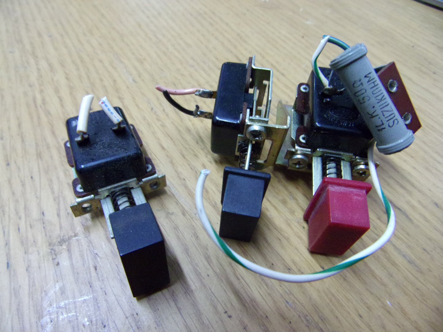 TEAC A-2050 switch