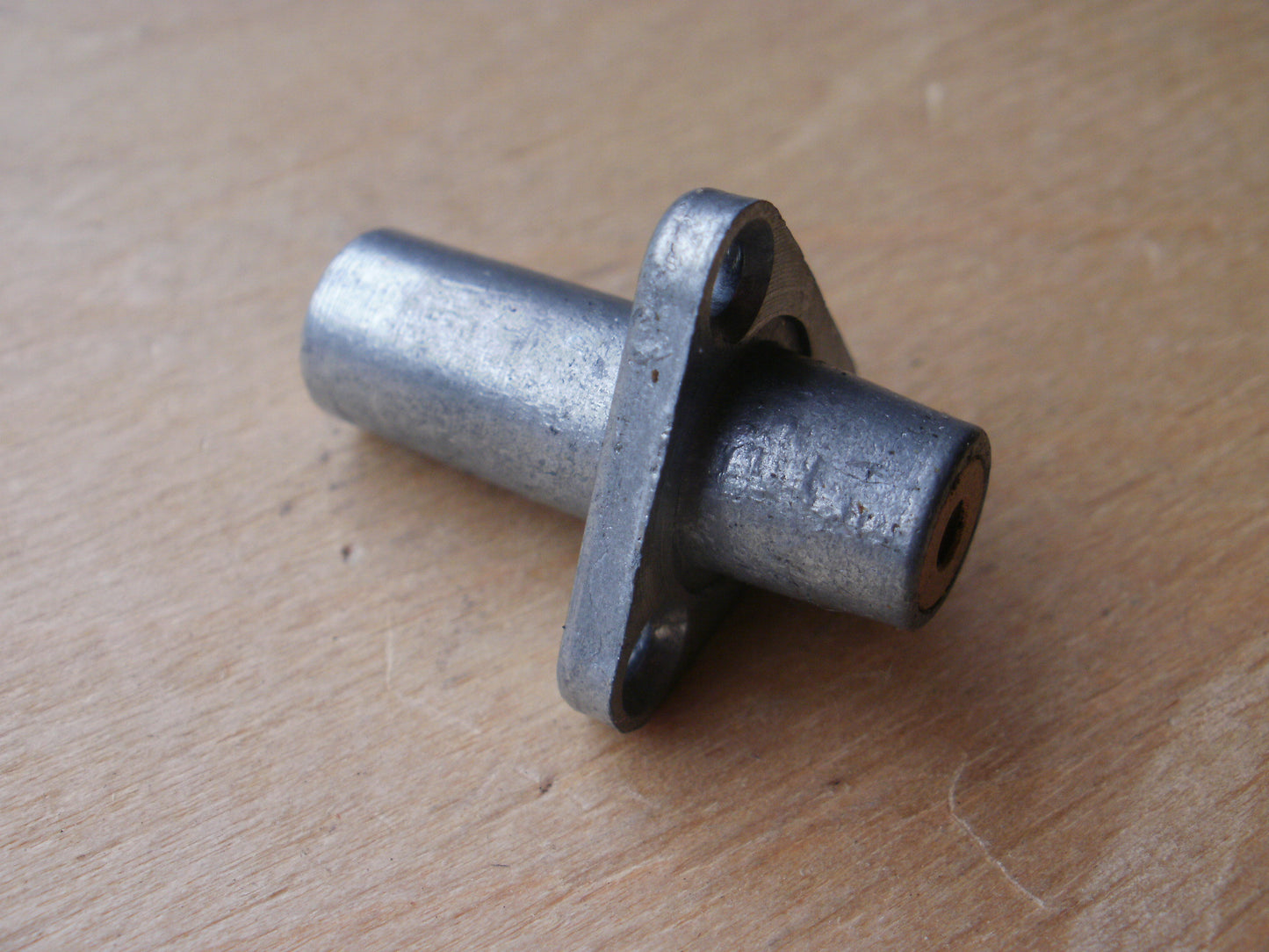 Tascam 133 Capstan bearing